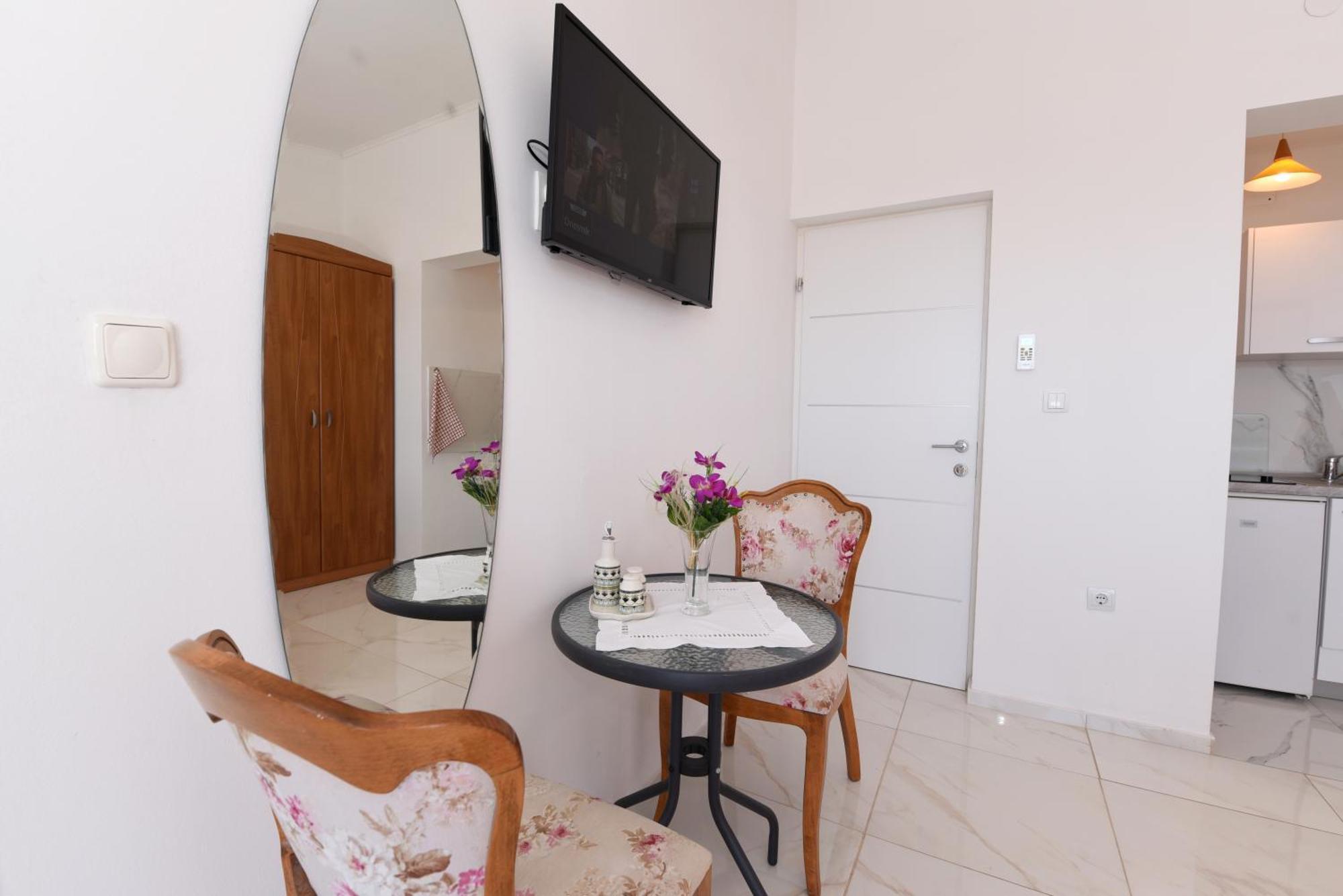 Makarska Sea View Rooms Bilik gambar
